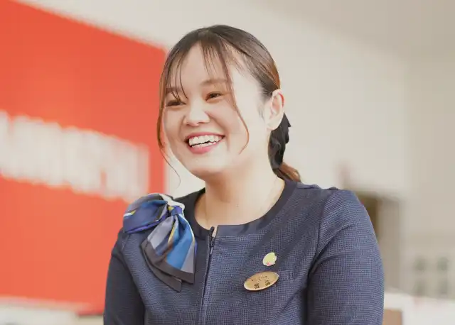 女性社員の画像